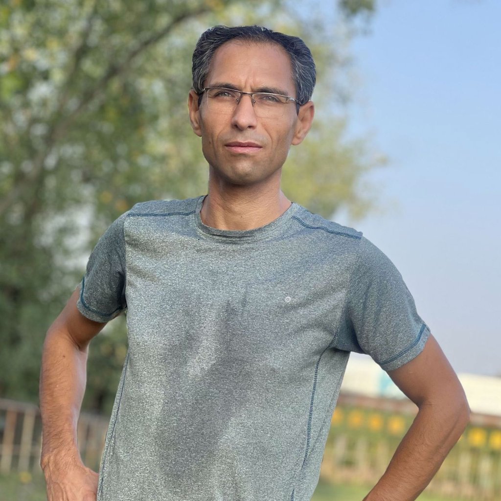 تصویر پروفایل میزبان