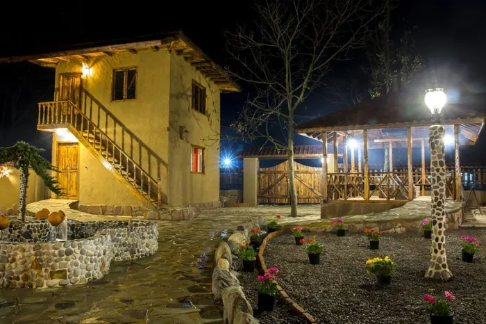 بوم گردی آوای باران - اتاق طبقه پایین