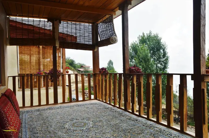 بوم گردی بهشت پاقلعه - طبقه دوم2