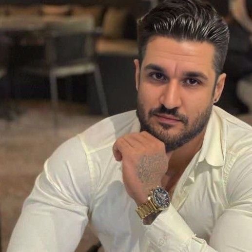 تصویر پروفایل میزبان