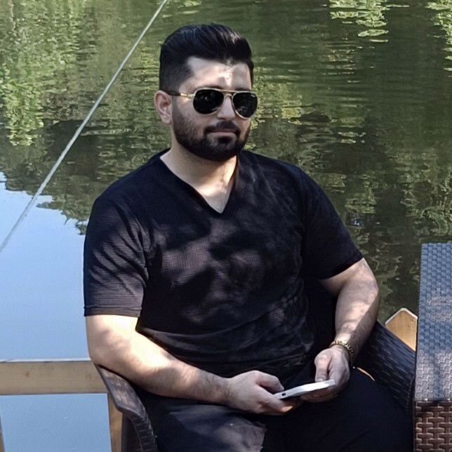 تصویر پروفایل میزبان