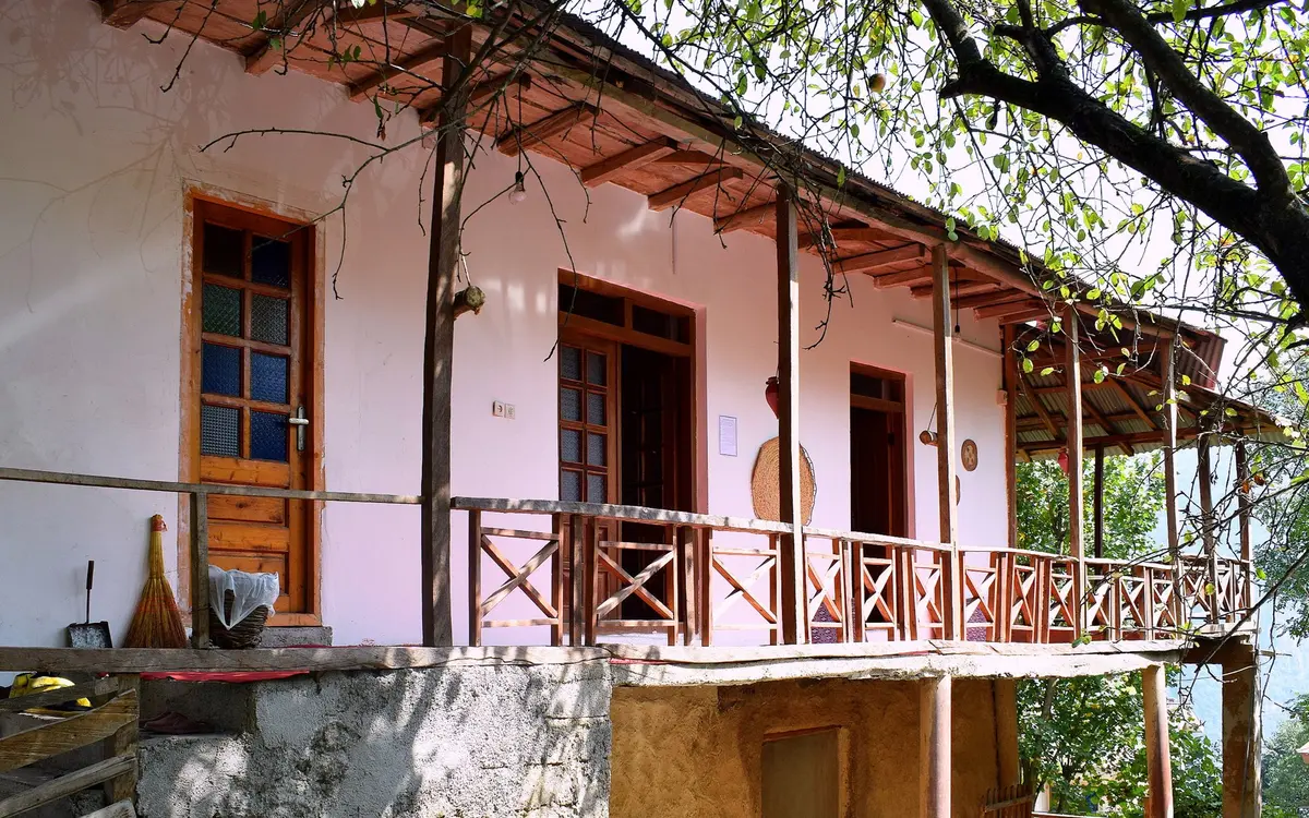 بوم گردی چام و چاشت - واحد شاه نشین