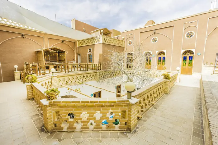 اقامتگاه سنتی ثنا - واحد دوتخته همکف