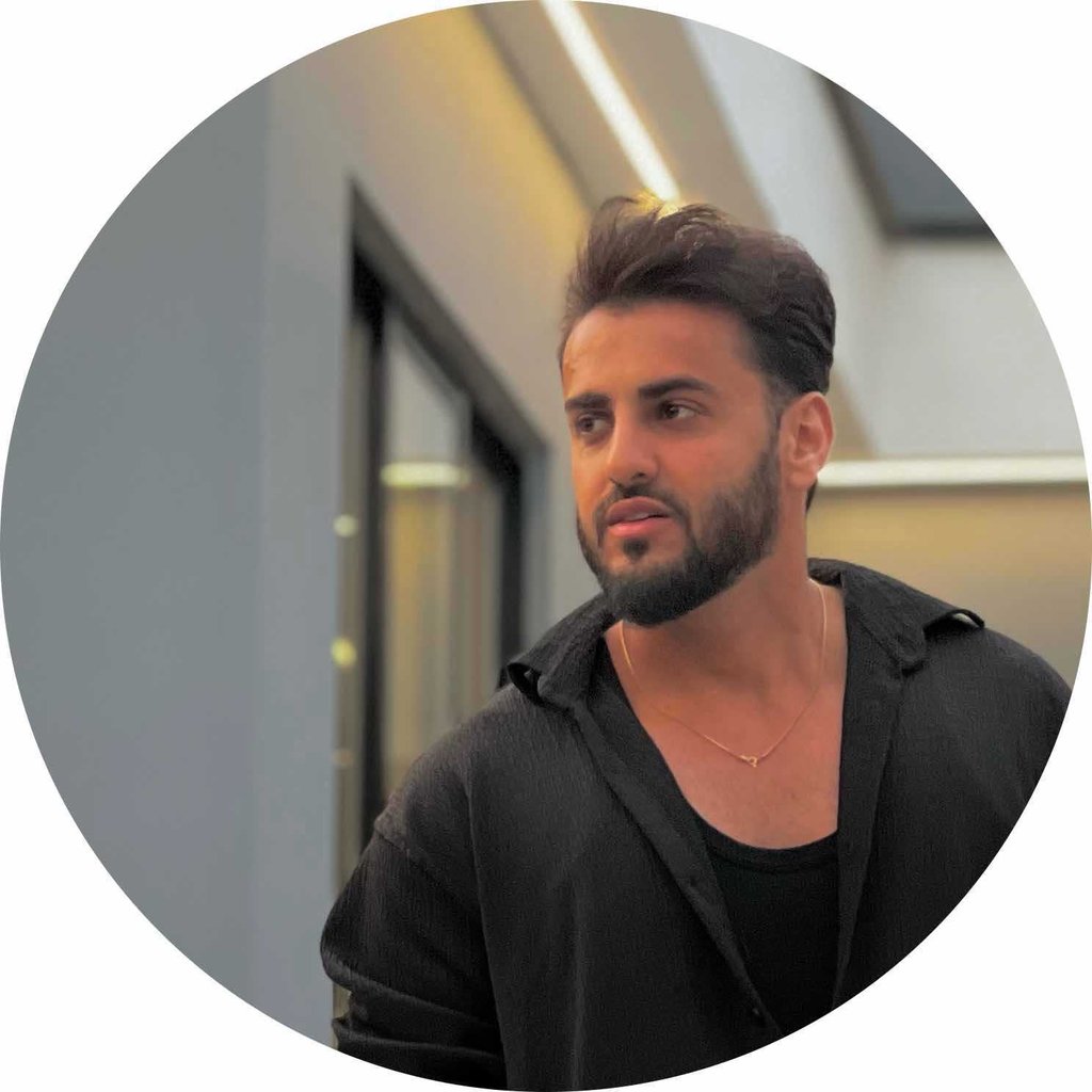 تصویر پروفایل میزبان