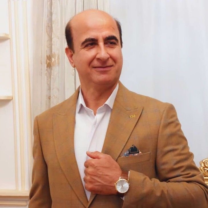 تصویر پروفایل میزبان