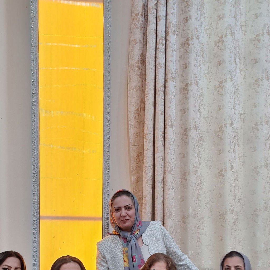 تصویر پروفایل میزبان