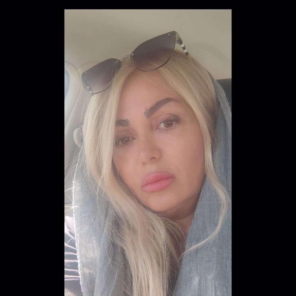 تصویر پروفایل میزبان