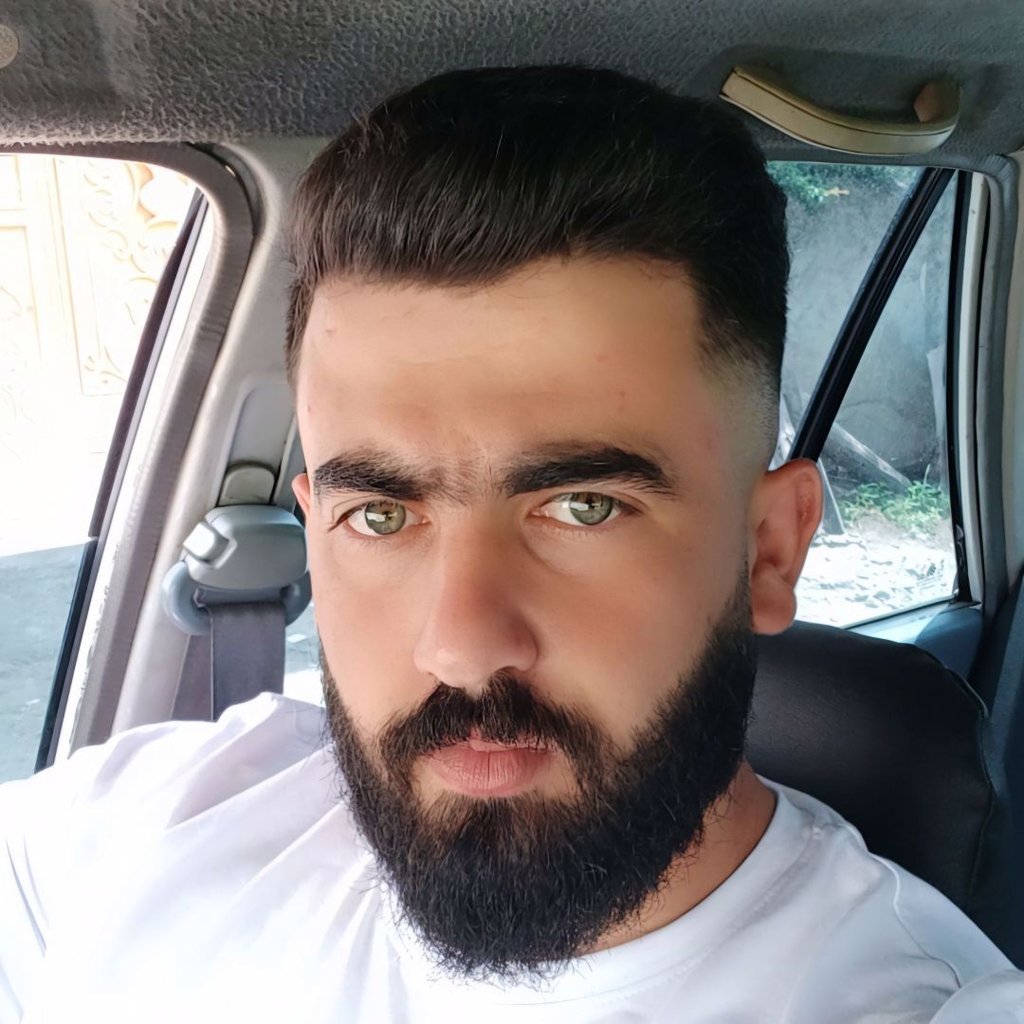 تصویر پروفایل میزبان