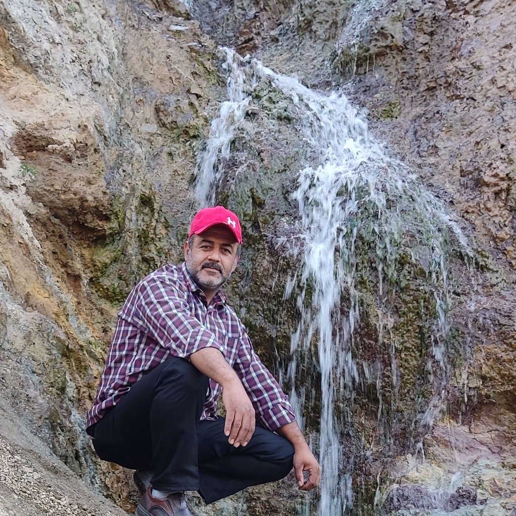 تصویر پروفایل میزبان