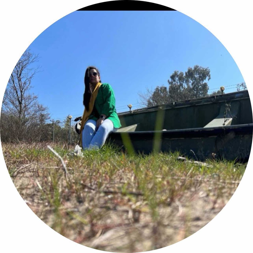 تصویر پروفایل میزبان