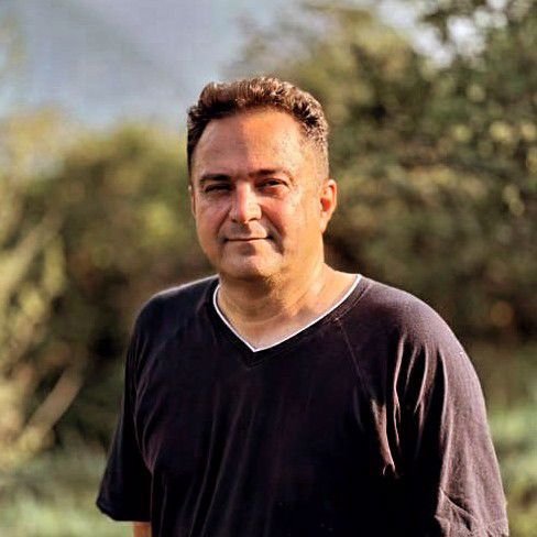 تصویر پروفایل میزبان