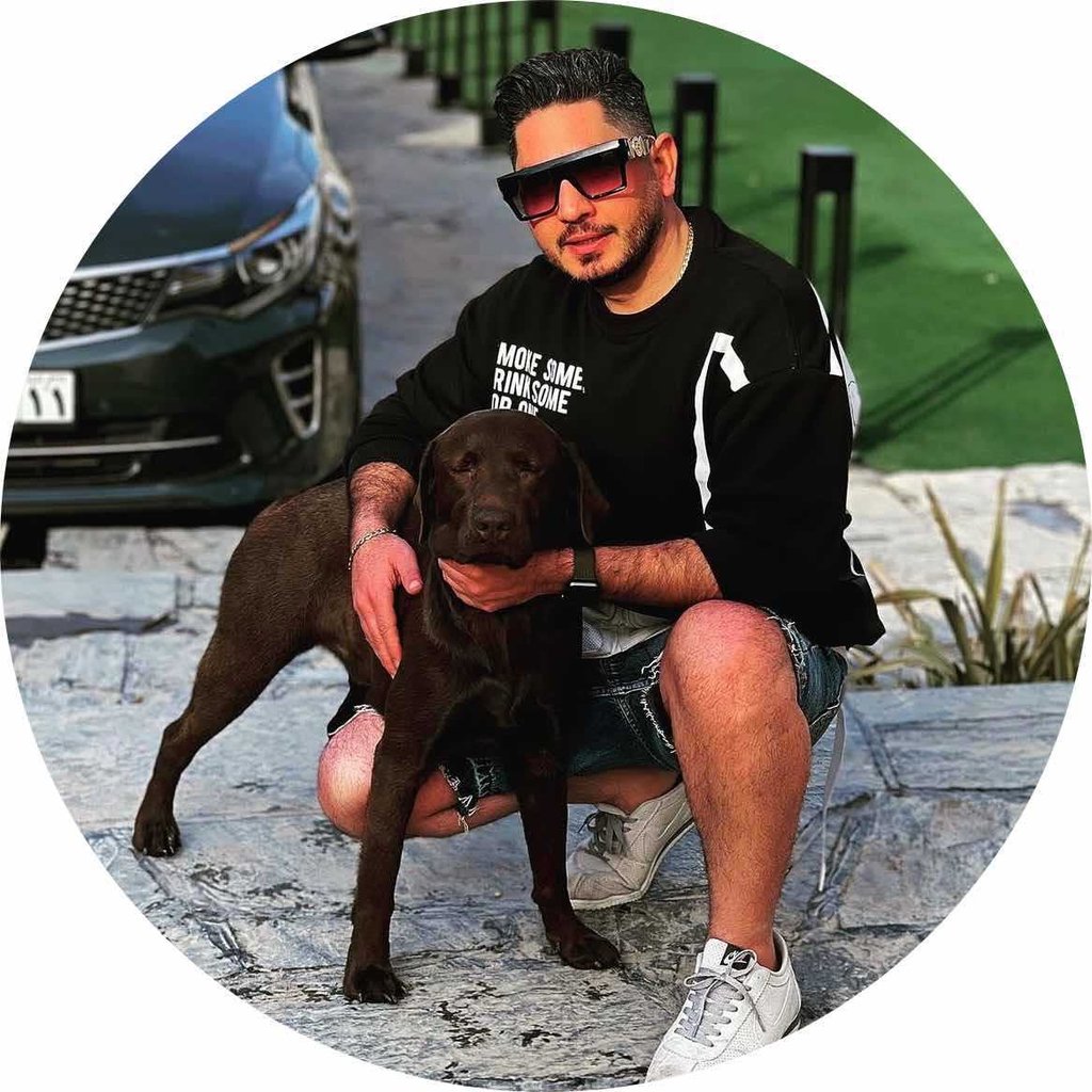 تصویر پروفایل میزبان