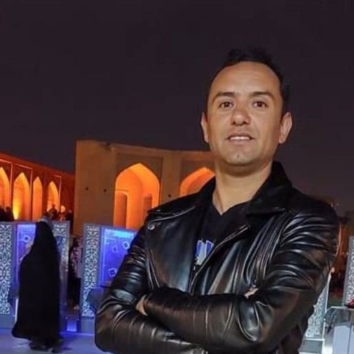 تصویر پروفایل میزبان