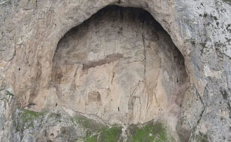 بهترین-زمان-بازدید-از-غار-اسپهبد-خورشید.jpg