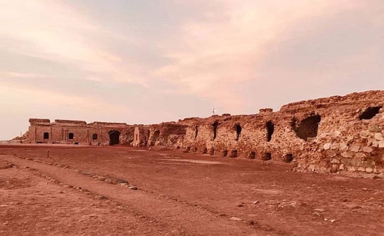 بهترین-زمان-سفر-به-قشم-برای-بازدید-از-قلعه-پرتغالی-‌ها.jpg
