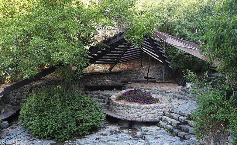 بوستان-سنگی-جمشیدیه.jpg