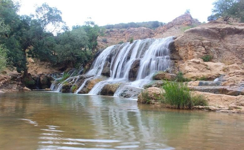 چک-لیست-بازدید-از-آبشار-طلایی--وسایل-مورد-نیاز-برای-سفر-به-آبشار-طلایی-خرم-آباد.jpg
