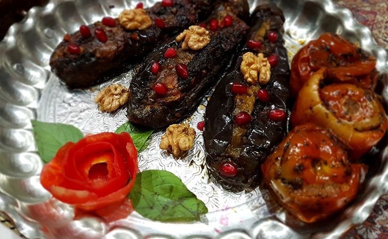 دیل دکونه یا بادمجان شکم‌پر