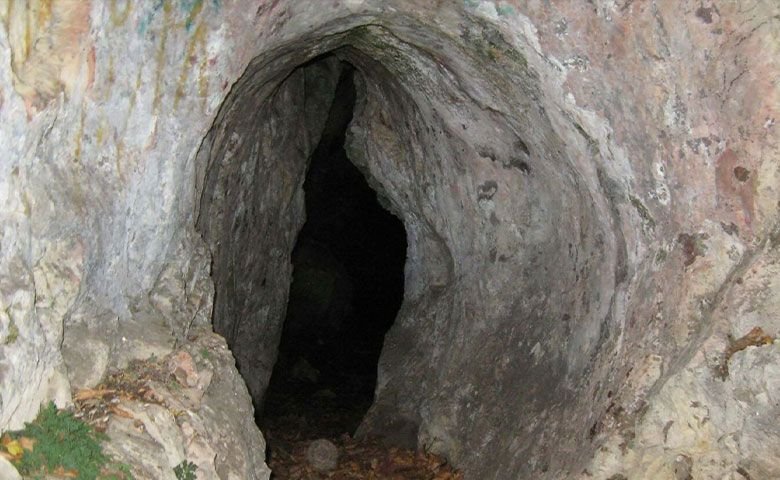 غار-گنج-خاله.jpg