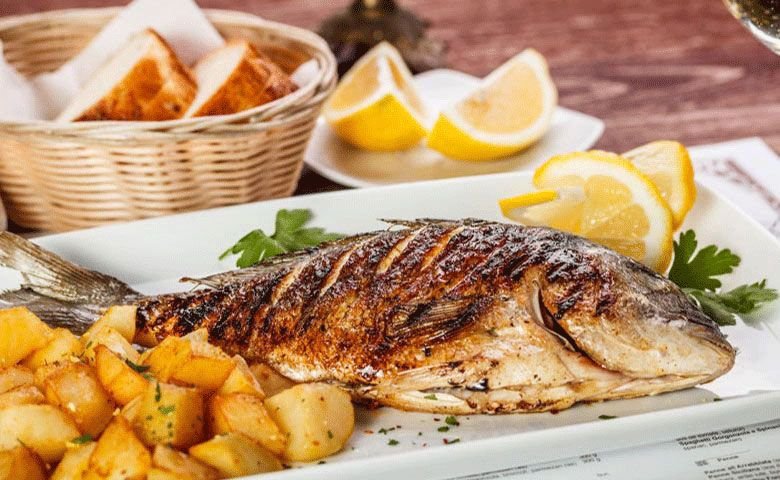 خوش-مزه-ترین-غذاها-و-شیرینی-های-محلی-کیش-–-اصالت-ایرانی،-چاشنی-عربی.jpg