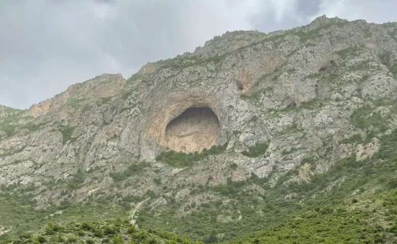 معماری-و-ساختار-غار-اسپهبد-خورشید.jpg