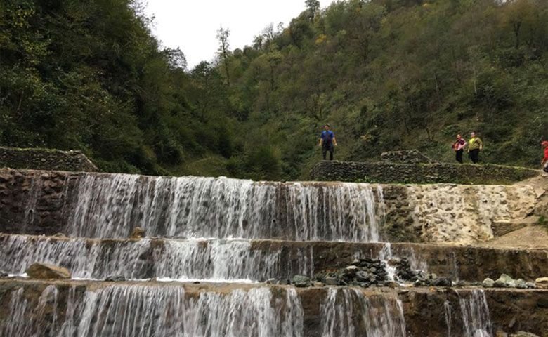 رودخانه-و-آبشار-روستای-امامزاده-ابراهیم.jpg