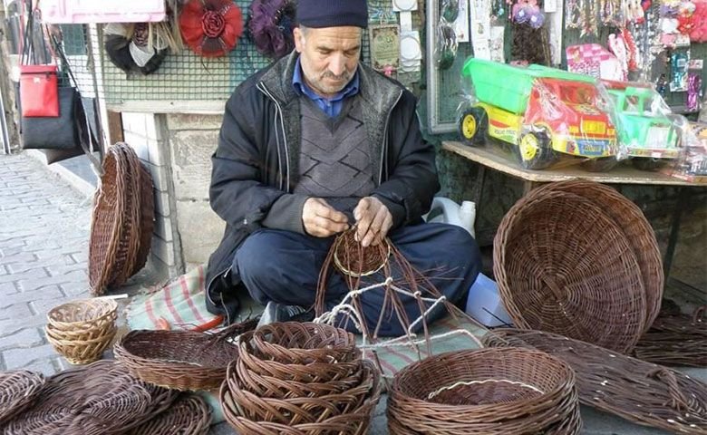 سبد بافی یا ارغوان بافی کرمانشاه