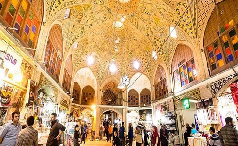 سفر-به-بازار-تهران-با-اتوبوس‌های-بی-آر-تی.jpg