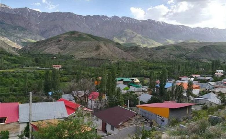 سفر-به-روستای-سله-بن-در-تابستان.jpg