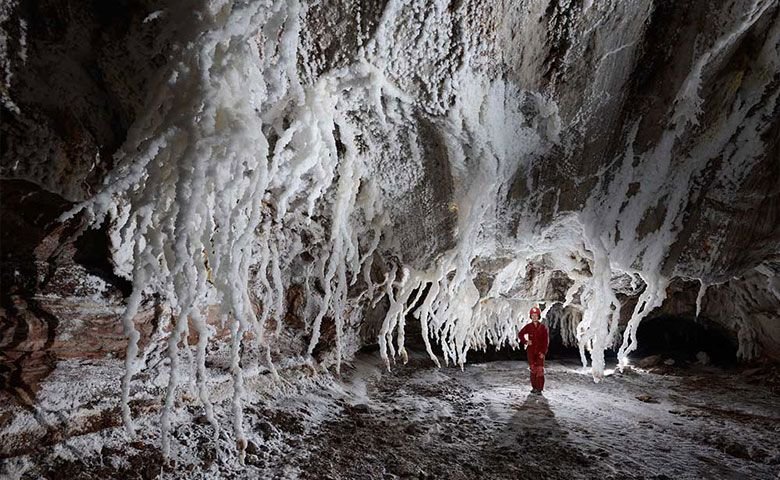 تالارهای-نمکی.jpg