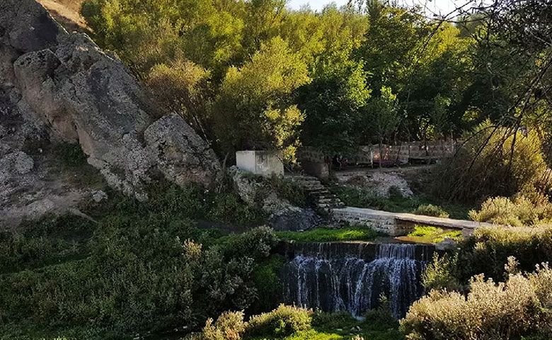 طبیعت-پاییزی-آبشار-لونک.jpg