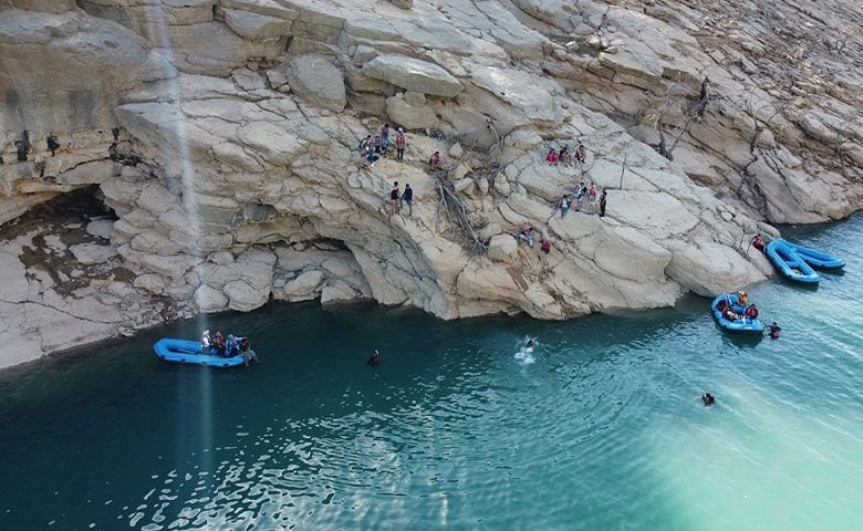 تفریحات-آبی.jpg